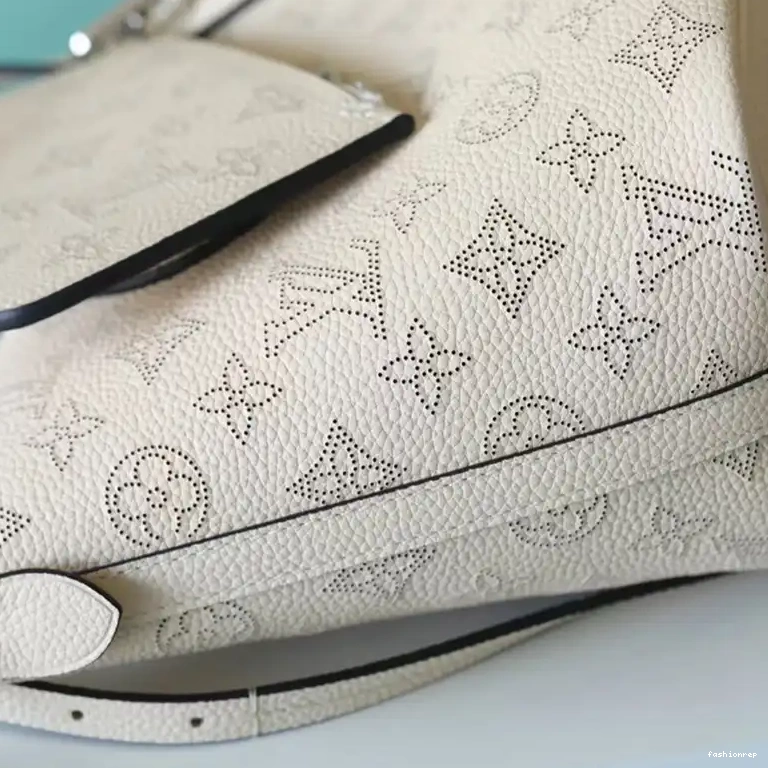 Fashionrepsfam ru LV Bag 2304DJ0078 0522